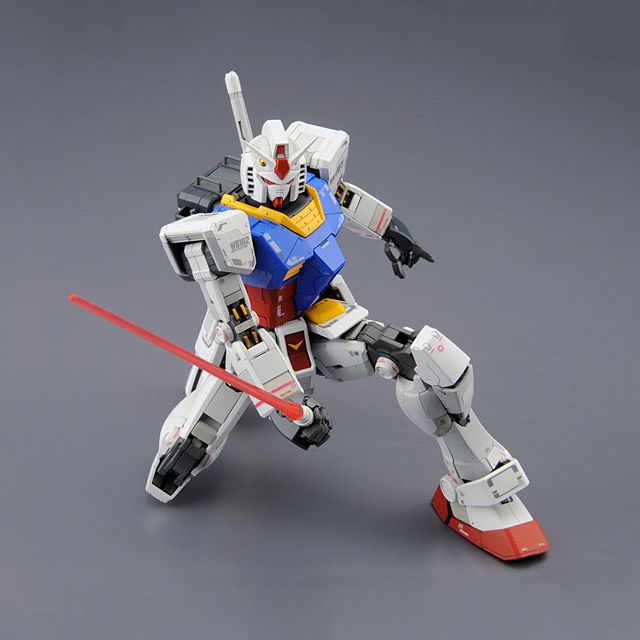 MG 1/100 RX-78-2 Gundam (Ver. 3.0)