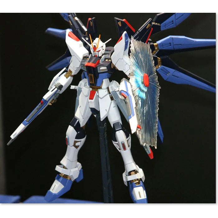 MG 1/100 ZGMF-X20A Strike Freedom Gundam