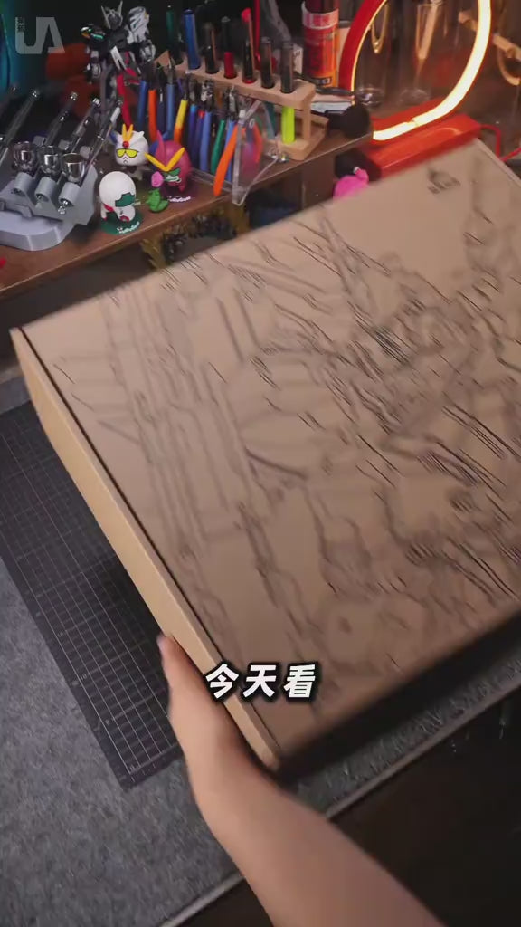 Comet Technology 1/100 Sinanju The Red Comet (White)